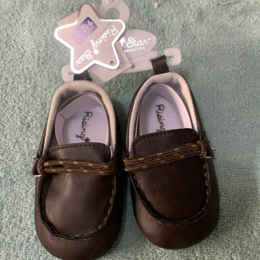 BABY/INFANT BOY SIZE 3 9-12 MONTH BROWN LOAFERS